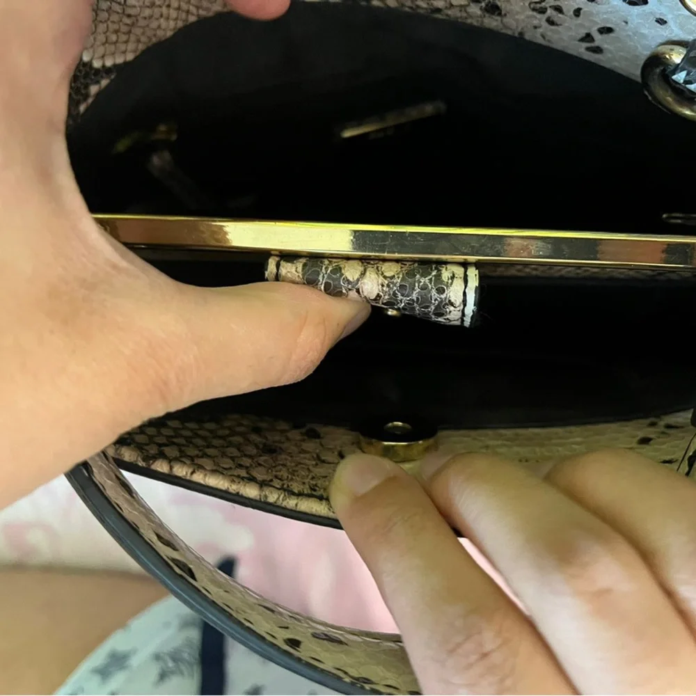 SOLD- Lightly used Aldo bag, mini size - Picture 5 of 5